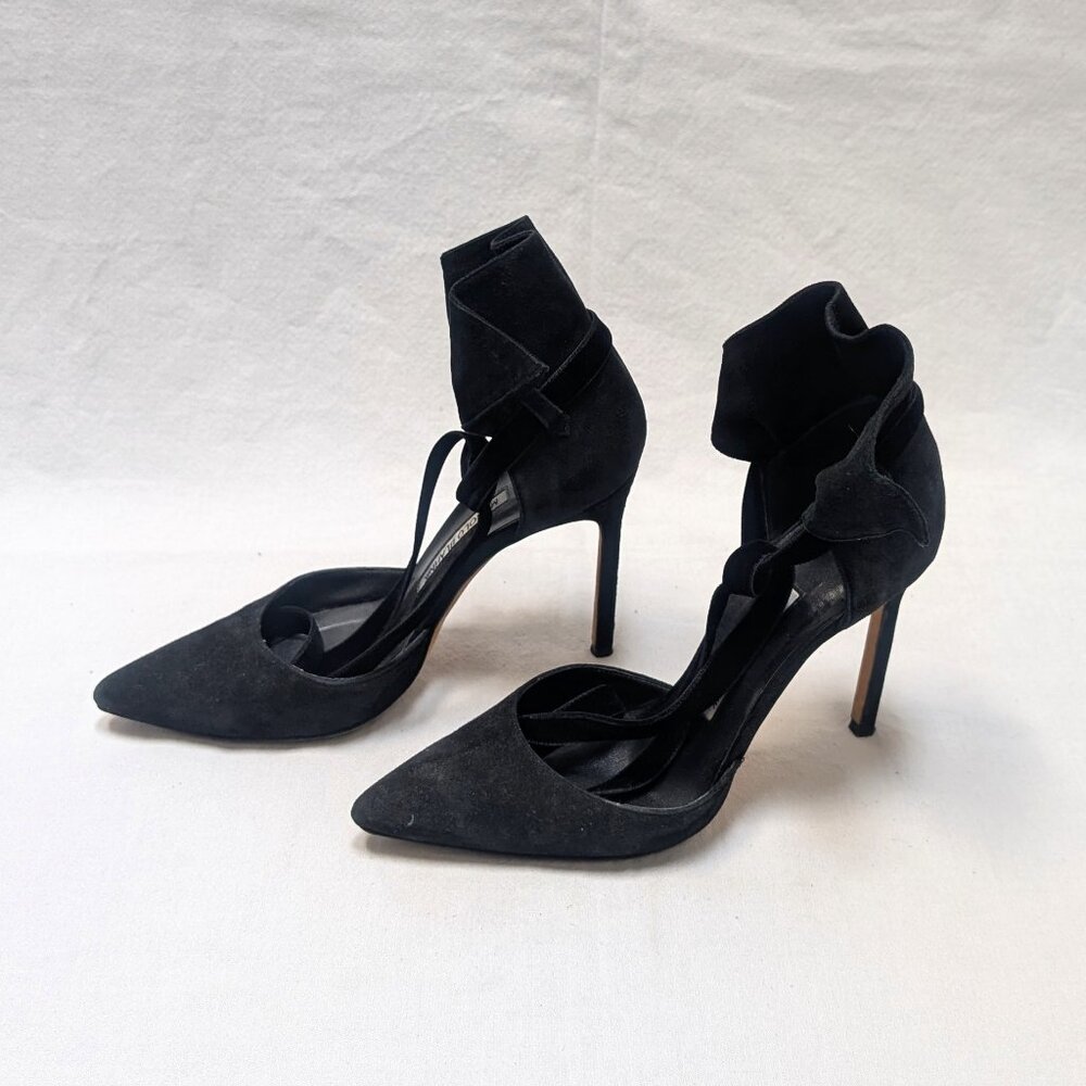 Manolo Blahnik Suede D'orsay Fold Over Tied Pumps Black Heels Size 37 Us 7